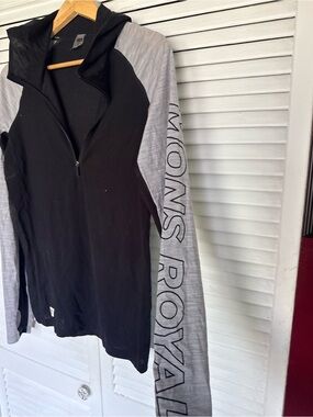 Mons Royale merino wool Black Zip Hoodie